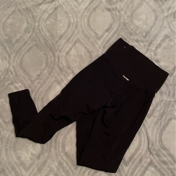 Aerie Chill play move cut out leggings - Picture 8 of 11